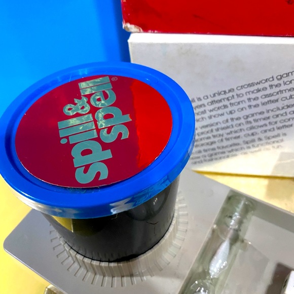 VINTAGE 70’s GAME PARKER BROTHEZrS SPILL & SPELL 15 CUBE CROSSWORD GAME COMPLETE - Picture 6 of 12